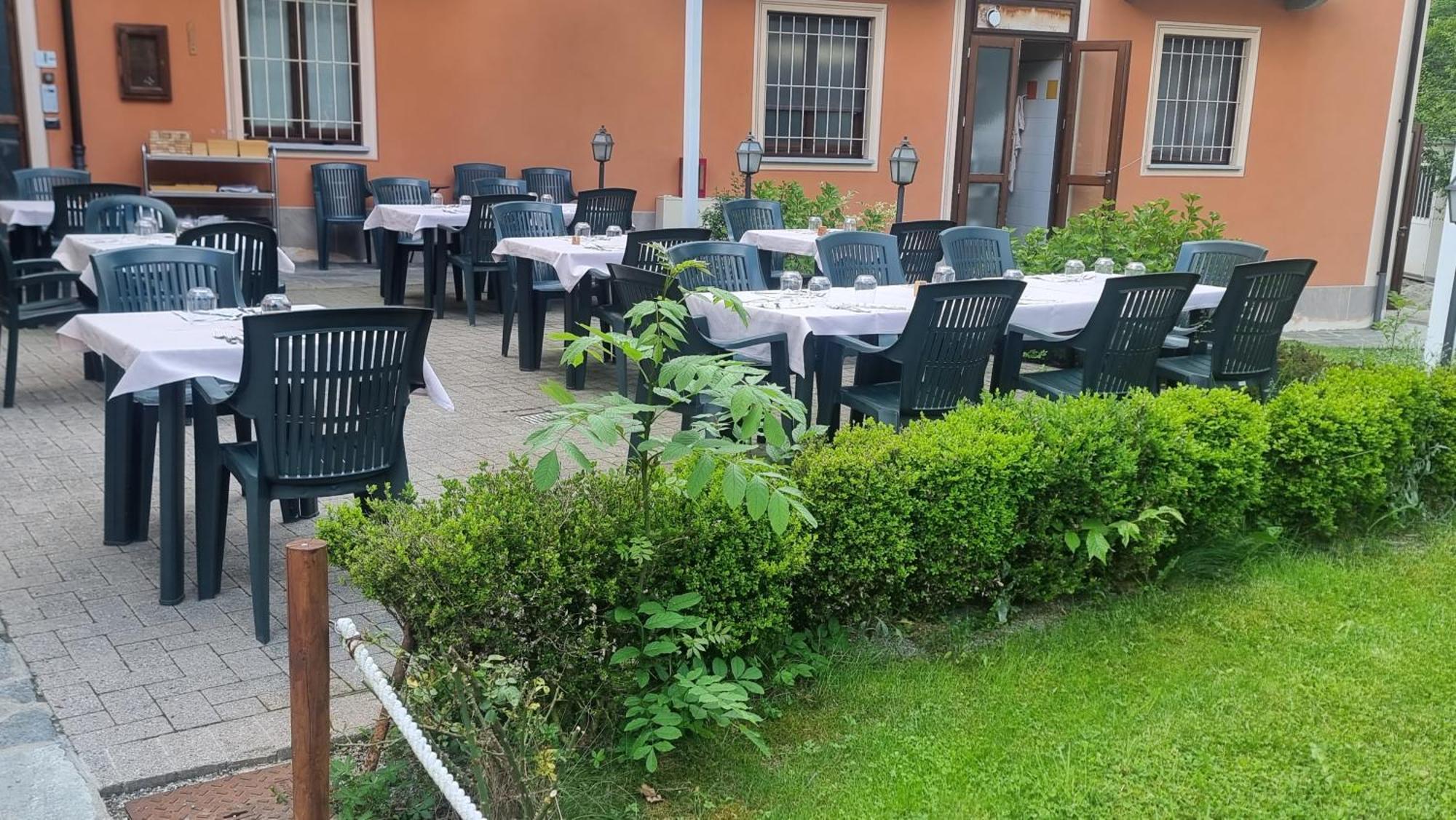 Albergo Dei Pescatori Chiusa di Pesio Bagian luar foto